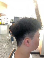 -V8潮牌·接发烫染连锁