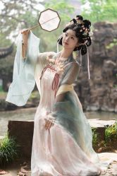 -苏州窝边小草摄影·汉服妆造跟拍(拙政园店)