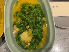 豌豆黄浸豌豆尖-半山腰·云南菜(侨福芳草地店)