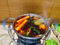-独食火锅·半米屋台(直营总店)