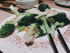 -吕氏疙瘩汤·海鲜新鲁菜(凯德mall新都心店)