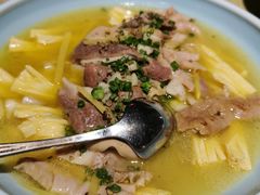 -铜锣湾·有麝自然香(重庆新天地店)