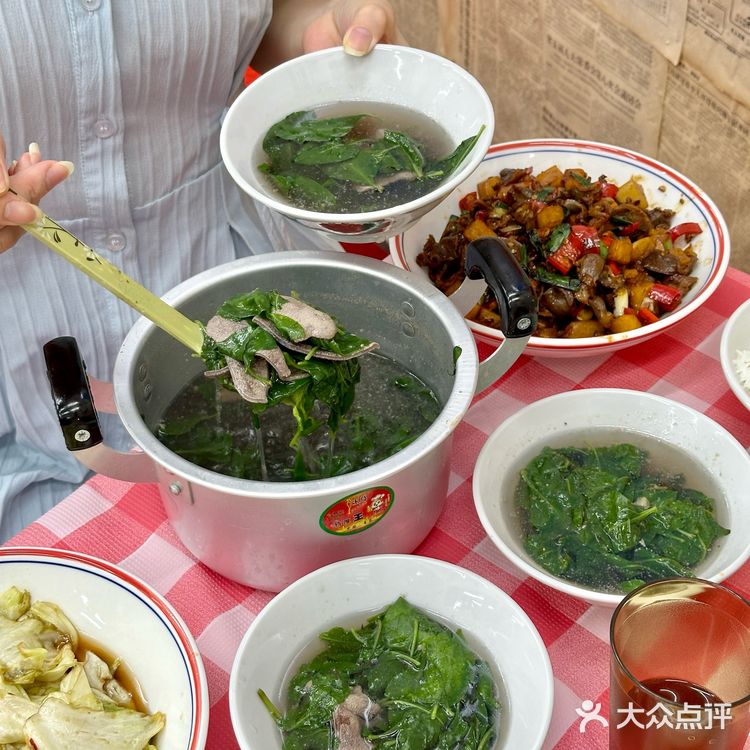人均30+下饭菜！果然好吃的还得是这种小破馆