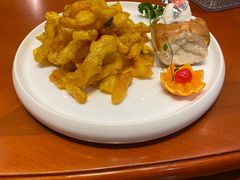 -老街坊美食汇(玉兰大街店)