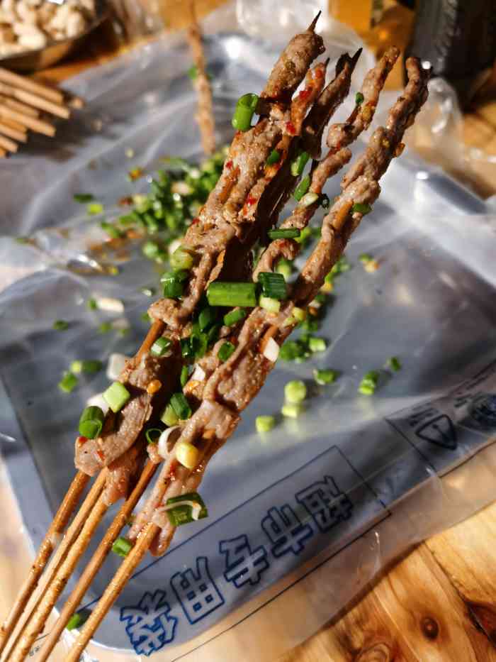 老胡烧烤-"今天元宵佳节,晚餐家庭聚会,各种自贡美食.