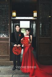 -雪中彩影婚纱摄影·微光艺术中心