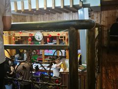 -老东镇啤酒屋海鲜加工·蒸汽海鲜·海鲜烧烤(台东店)