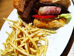 德国盘肠汉堡-HELLO 27 意面·沙拉·帕尼尼