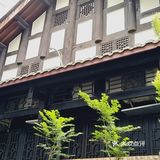 院内呢有曼陀罗，还有憨态可掬的小和尚