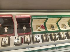 -恒一珠宝·回收黄金钻石奢侈品(灵岩南路店)