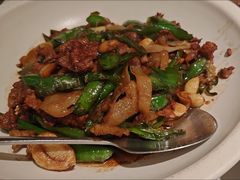 湖南辣椒炒肉-新辣宴·湖南家常菜·商务聚餐(中粮创芯店)
