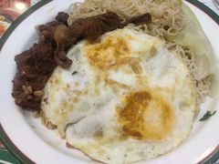 牛腩捞出前一丁-小四喜冰室(宝体店)