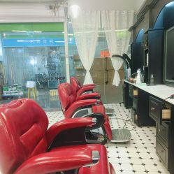 -老男孩男士理容馆·理发·烫染·修面