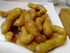 糖醋里脊-闫府私房菜·百年鲁菜(恒隆店)