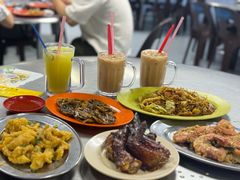 -黄亚华小食店(Jalan Alor)