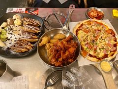 垃圾桶披萨-MI WU FACTORY米屋美食工厂餐厅(绿地店)