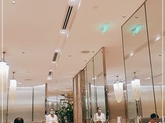 -香港百合居(LCM置汇旭辉广场店)