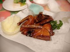 爆汁脆皮乳鸽-虾饺妹·酒家(海珠广场店)
