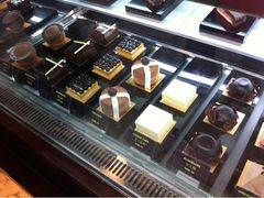 蛋糕柜-西点坊(浦东香格里拉店)