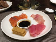 -湖景知味西餐厅•自助餐• 轻食(南京金茂威斯汀大酒店)