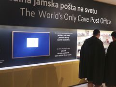 -波斯托伊纳溶洞