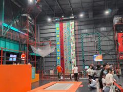 -极限PLAY运动娱乐新世界·团建派对表演休闲馆·室内高空游乐园