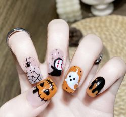 -ON STAR SALON