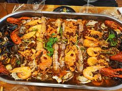 -老东镇啤酒屋海鲜加工·蒸汽海鲜·海鲜烧烤(台东店)