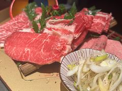 -铭牛烧肉·和牛海鲜自助(高新月牙湖店)