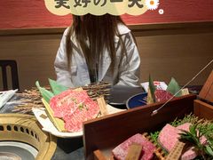 -山川小町·极番烧肉(新地假日广场店)