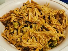 乾隆白菜-鑫巴蜀小镇 · 水煮鱼专研店(玉桥店)