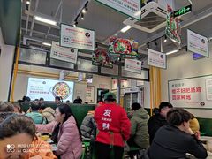 大堂-晓彭肥肠鸡·泡椒鸡火锅(水木天地店)