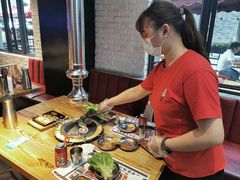 -青瓦炭韩潮烤肉(花园道店)