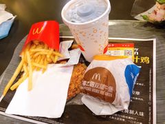 不素之霸双层牛堡套餐-麦当劳(城西银泰店)