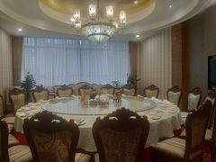 包厢-巴扎美食·新疆菜·西域歌舞表演餐厅(新疆大厦店)