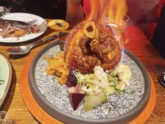 火焰烤猪肘-1886德国汽车餐厅(外滩中央店)