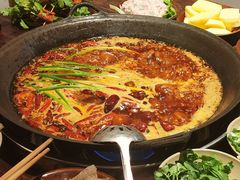 -四小区火锅·巷子里的重庆火锅(花照壁店)