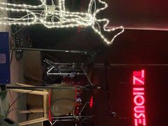 -TZ House音乐现场(来福士中心店)