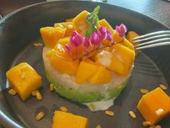 -Chom Cafe and Restaurant