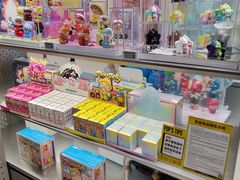 -泡泡玛特POPMART(蓝色港湾店)