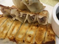 虾爬子锅贴-奥华餐厅·老张记(台基厂店)