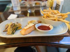 -上海和平饭店维克多咖啡厅 Victor's