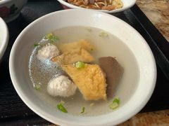 -松树干拌面店