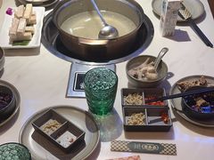 -喃喃椰·糟粕醋·椰子鸡火锅(七堡花园店)