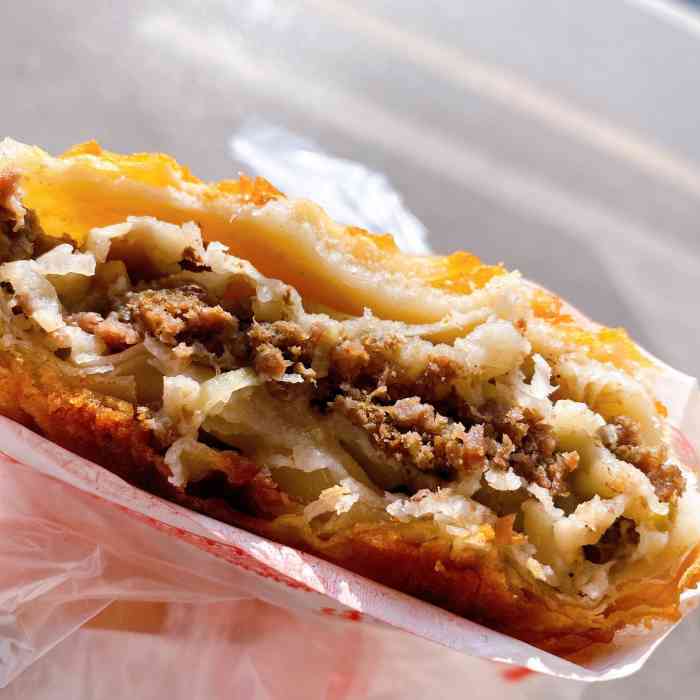 宫廷香酥牛肉饼(世购店)-"在世购广场东边工作快三年了,吃他家的牛肉.