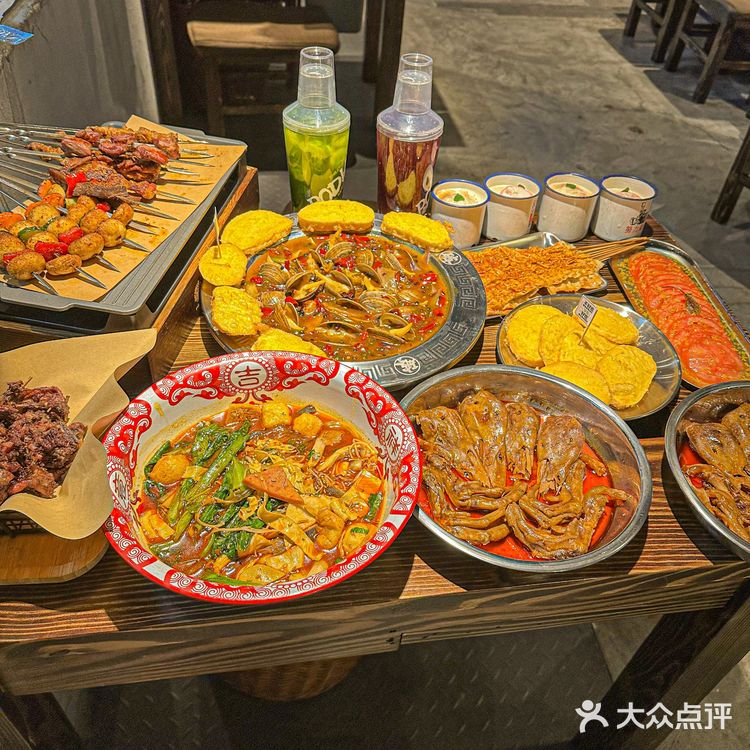 终于在西安吃到了心心念念的破店烧烤！