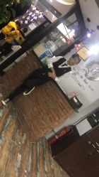 -镁连社·美联社