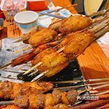 来一口是外皮酥脆,而且羊肉鲜嫩!是我喜欢的味道!