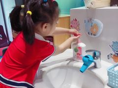 -黄浦乐烁龙鱼宝贝托育园(海潮路校区)