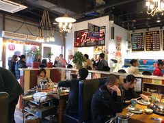 大堂-三个渔夫·蒸汽海鲜(五大道店)